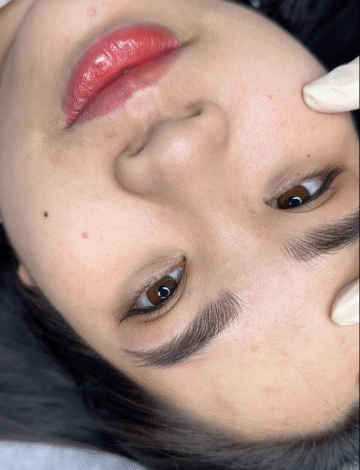 https://www.instagram.com/featherbrowslv